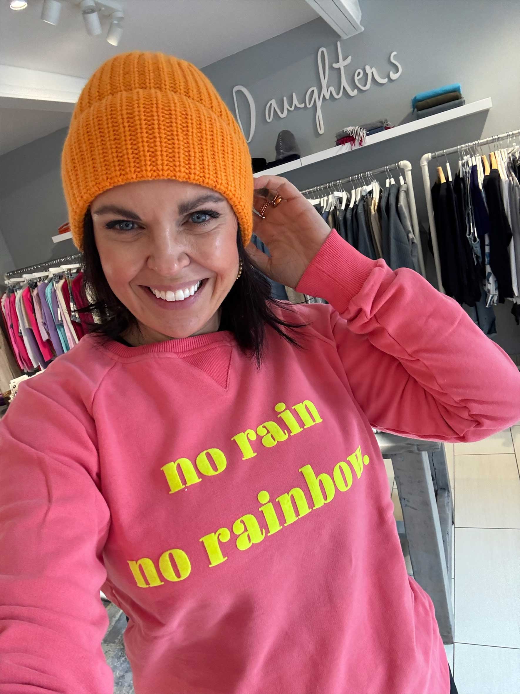 Dr. Petra Sophie Volz mit Pullover